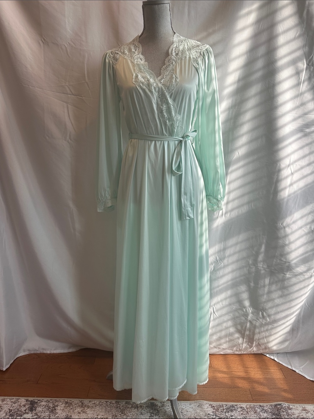 Miss Elaine Mint Green Lace-Trim Long Peignoir Set
